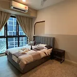 Ooak Residence